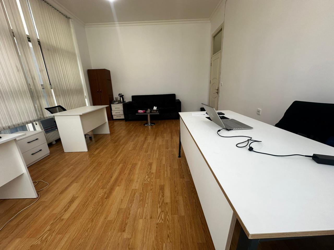 Xidmətlər və biznes